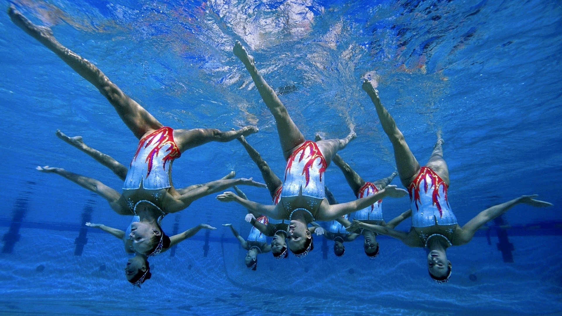 九游娱乐平台-冰火两重天，凯恩纪录下的孤独坚守，快船绝境中的极限狂飙